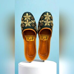 Hand Made Embroidery Shoe